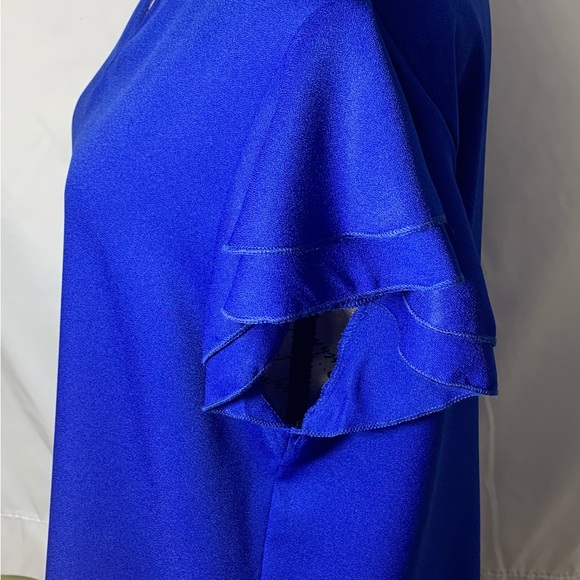 SHEIN Curve Royal Blue Keyhole Neck Layered Flutter Sleeve Top. Size: OXL - Picture 4 of 6